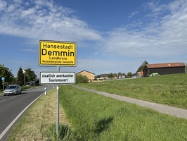 Ortsschild Hansestadt Demmin